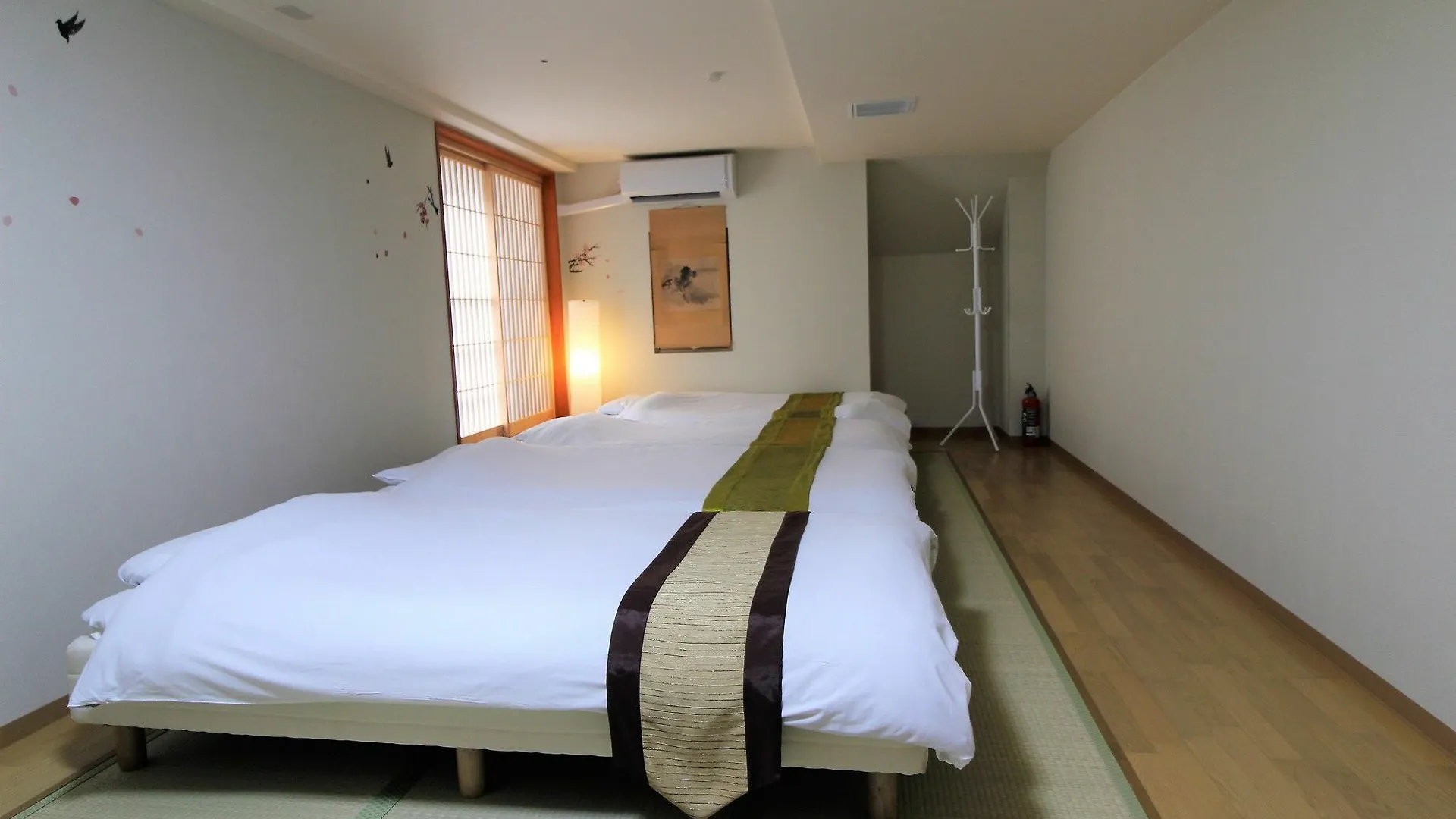 Guest house Zen Labo Osaka Hotel